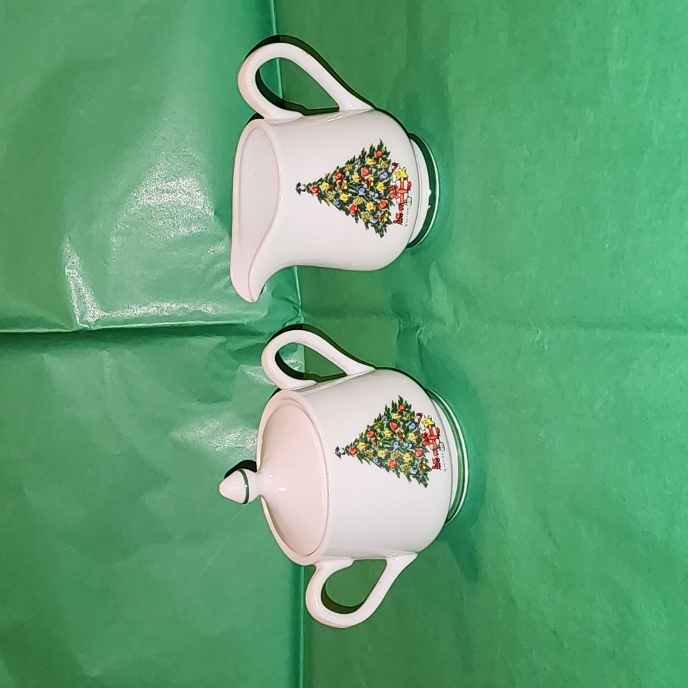 Mount Clemens Christmas Tree Cream & Sugar Set